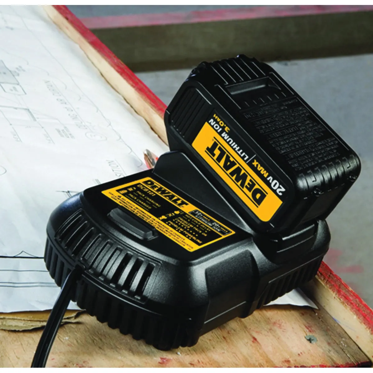 DeWALT DCB115/DCB101 12V Max-20V Max Lithium Ion Battery Charger