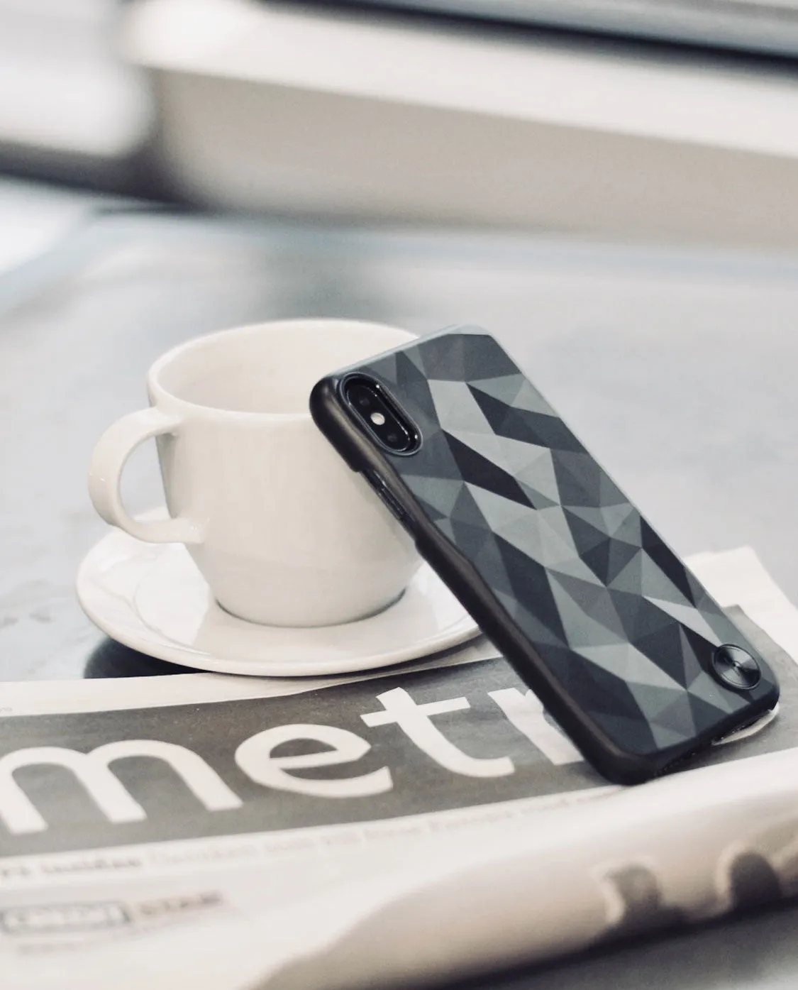 Holdit Style Phone Case for iPhone 11/XR Tokyo Series - Lush Black