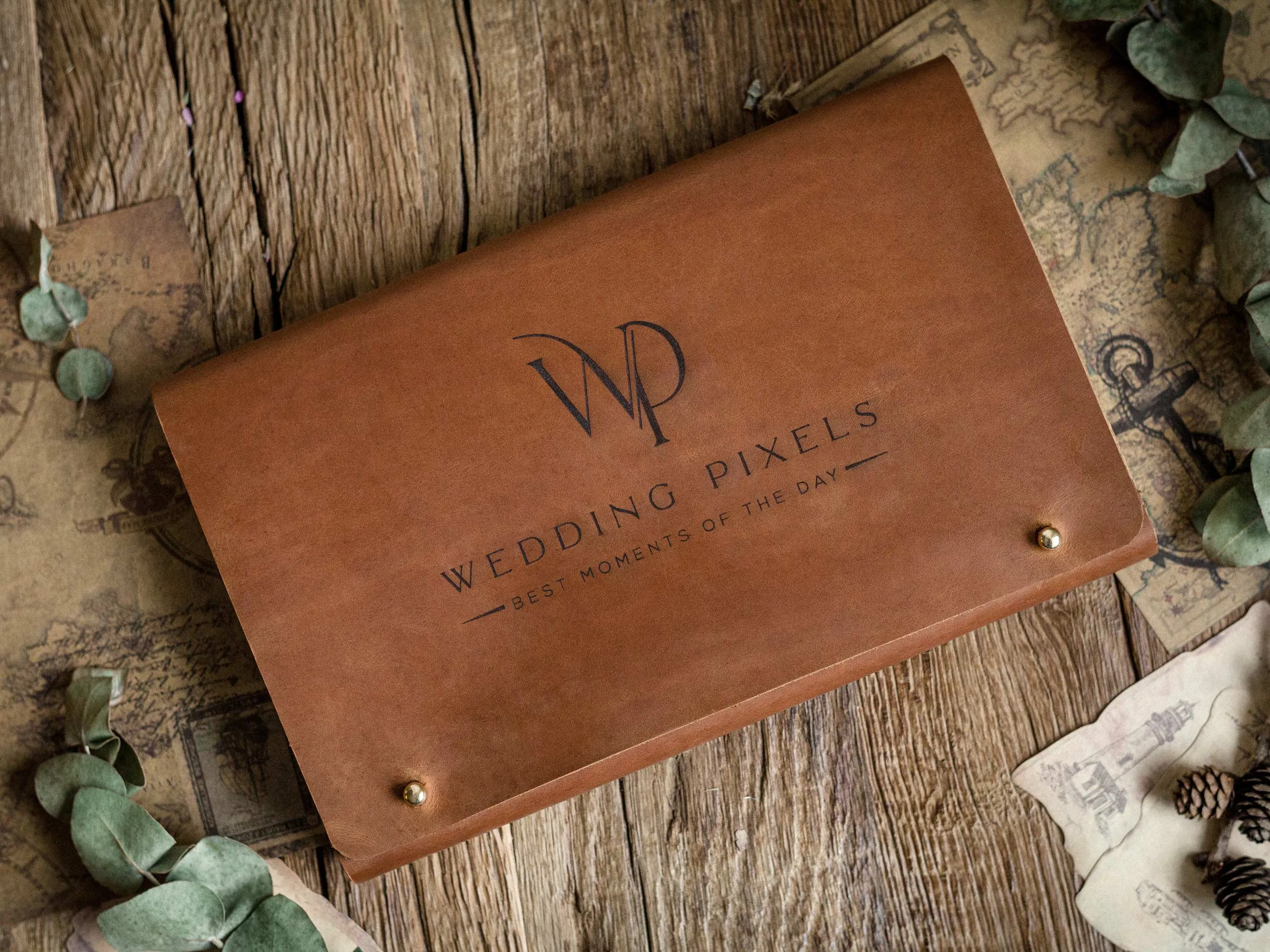 Leather Wood Box for Photos with Pen Drive for Wedding Photographers