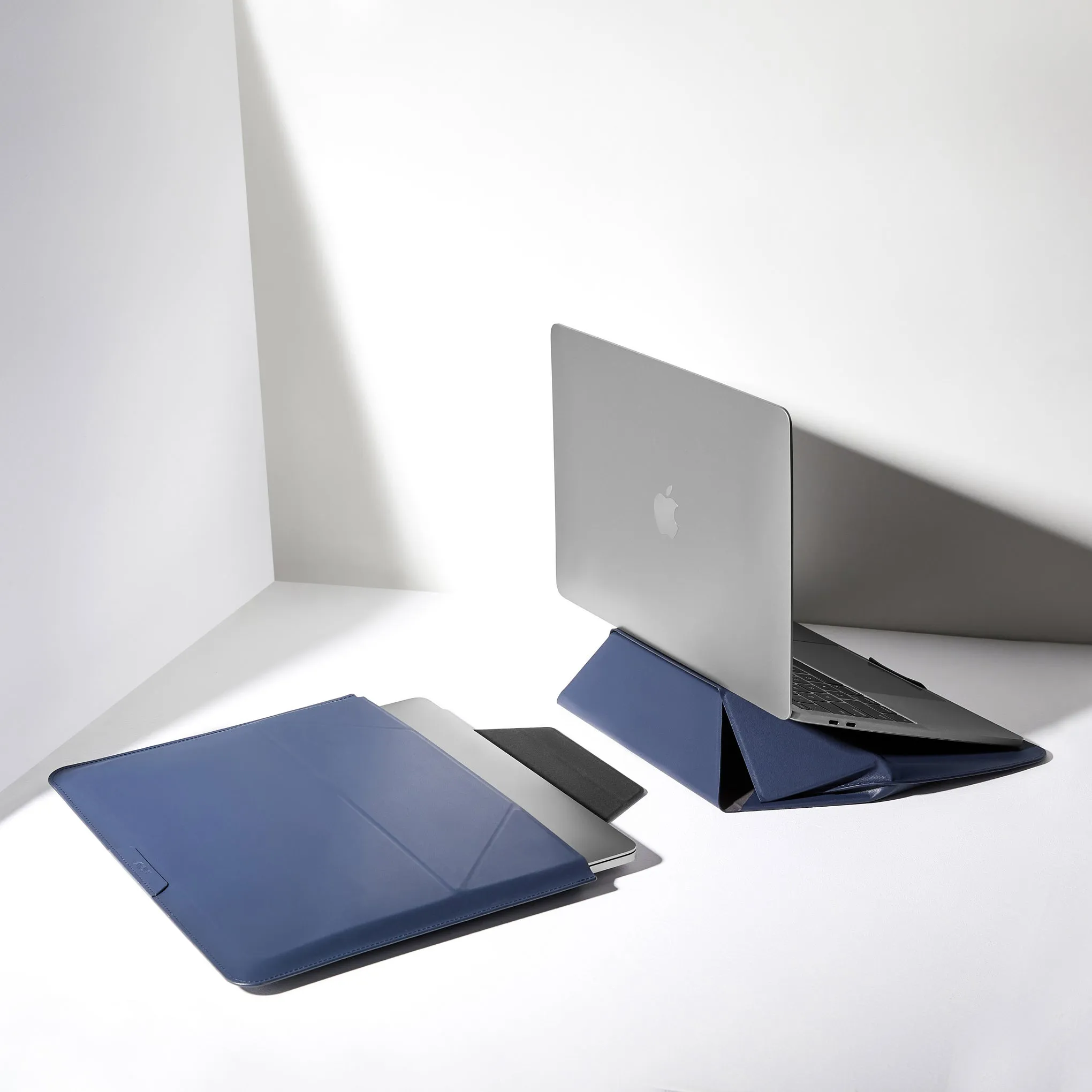 Moft Laptop Case & Stand