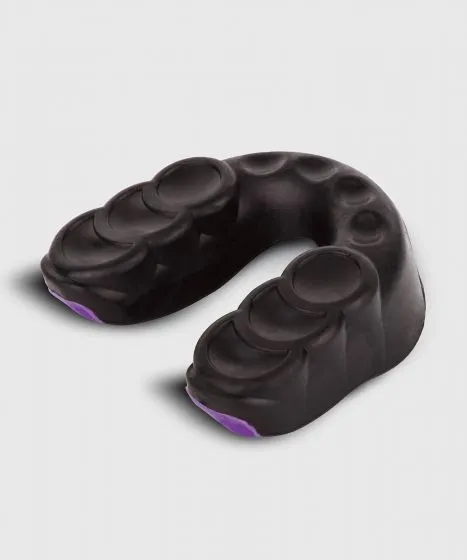 VENUM-0618-107 CHALLENGER SPORTS MUAY THAI BOXING MMA MOUTHGUARD Senior Age 11  Black Purple